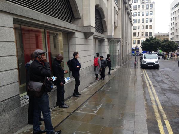 In Pictures Journalists Lay Siege At Charing Cross Police